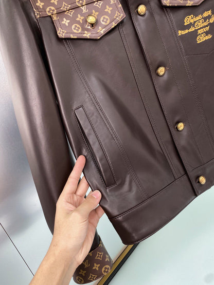 Jacket & Belt & Glasses & Chain