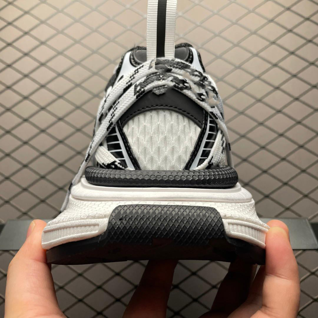 3xl Extreme Laces Logo Sneaker