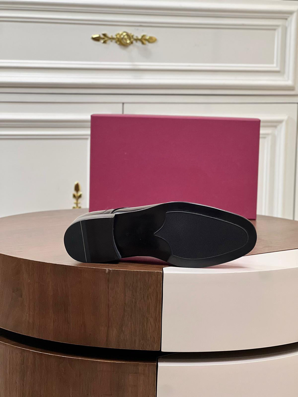 Moccasin with Gancini ornament