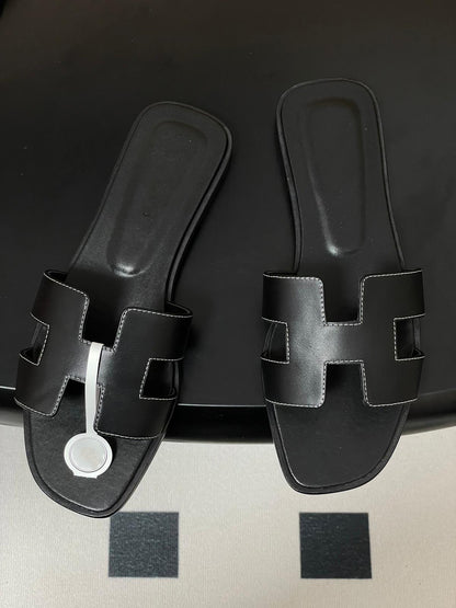 Oran sandal