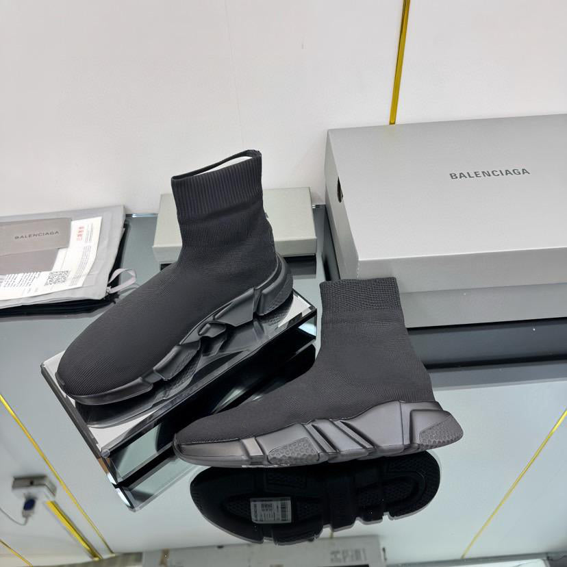 Speed 2.0 Recycled Knit Sneaker