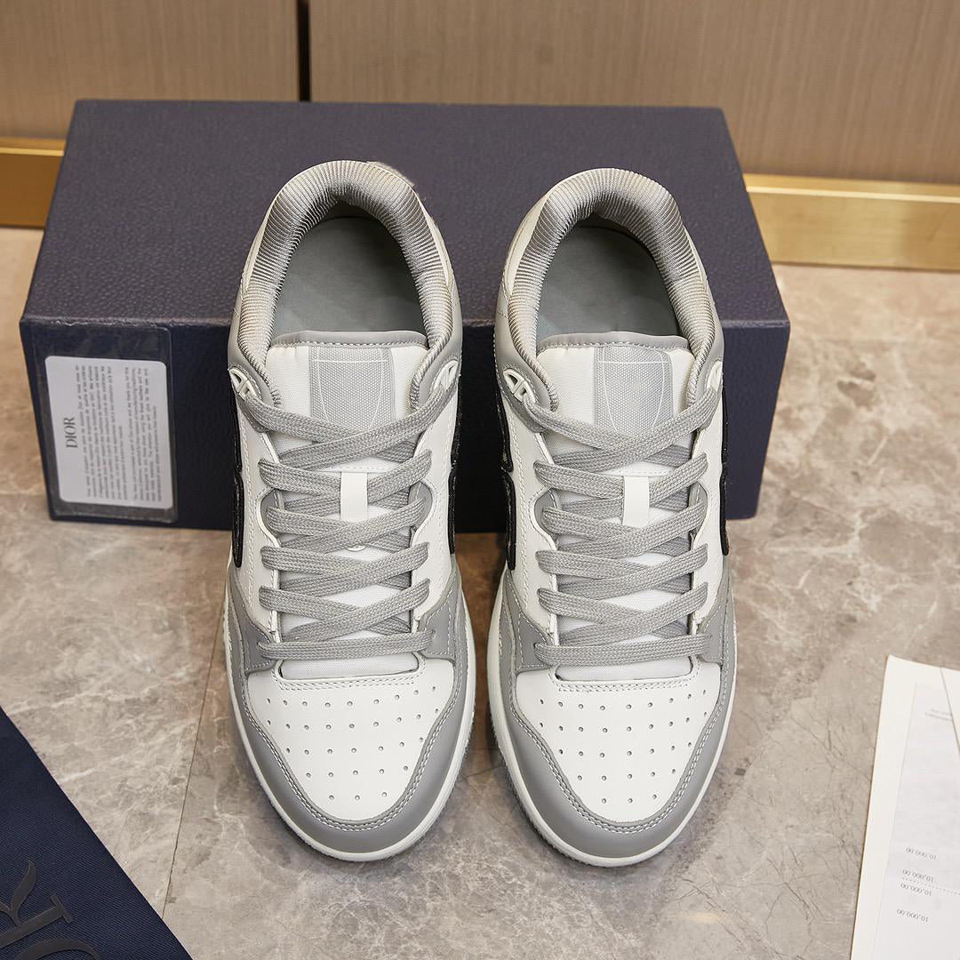 B57 Dribble Low-Top Sneaker