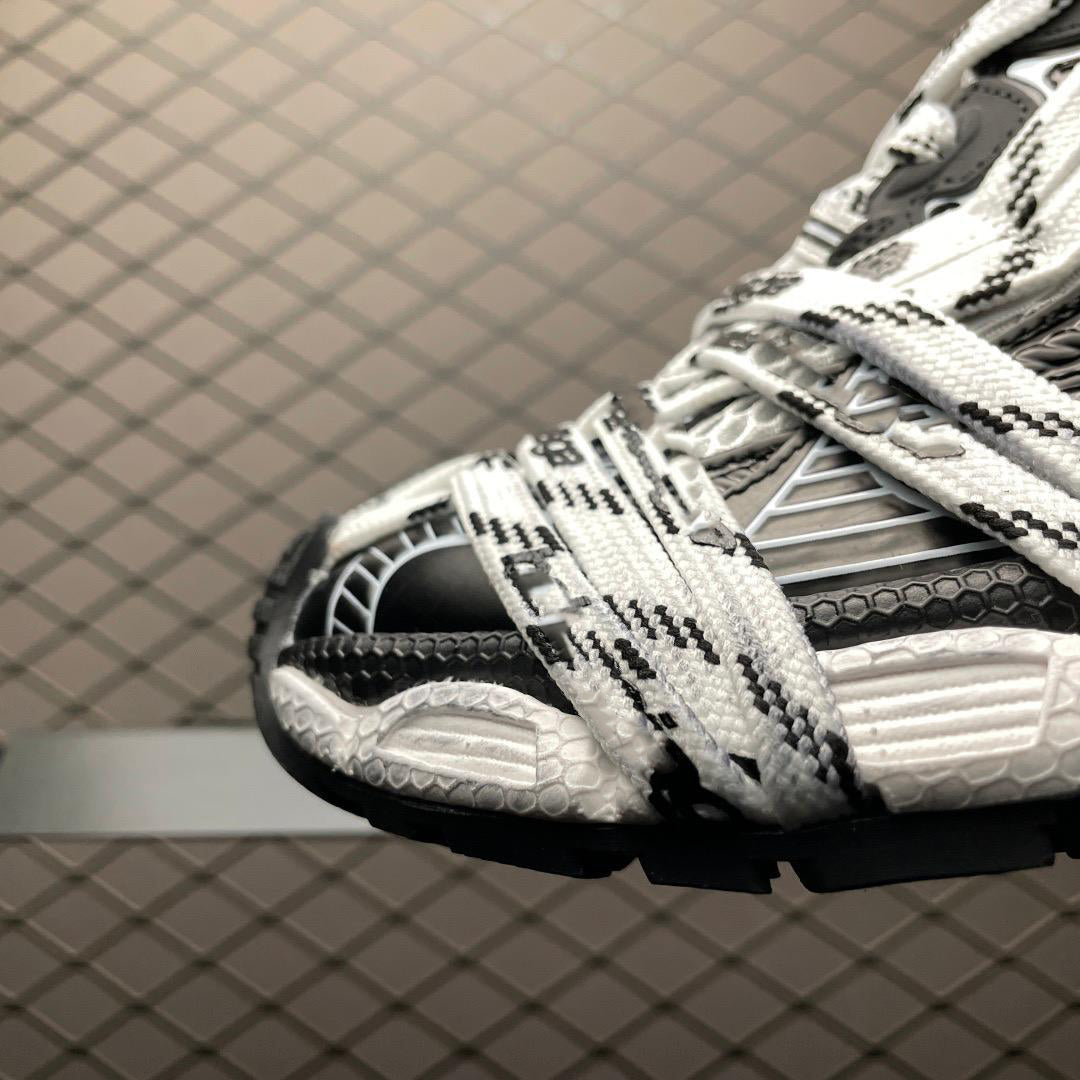 3xl Extreme Laces Logo Sneaker