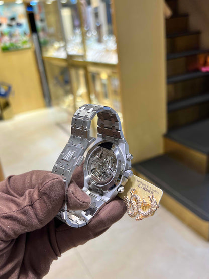 High-end luxury men's watches