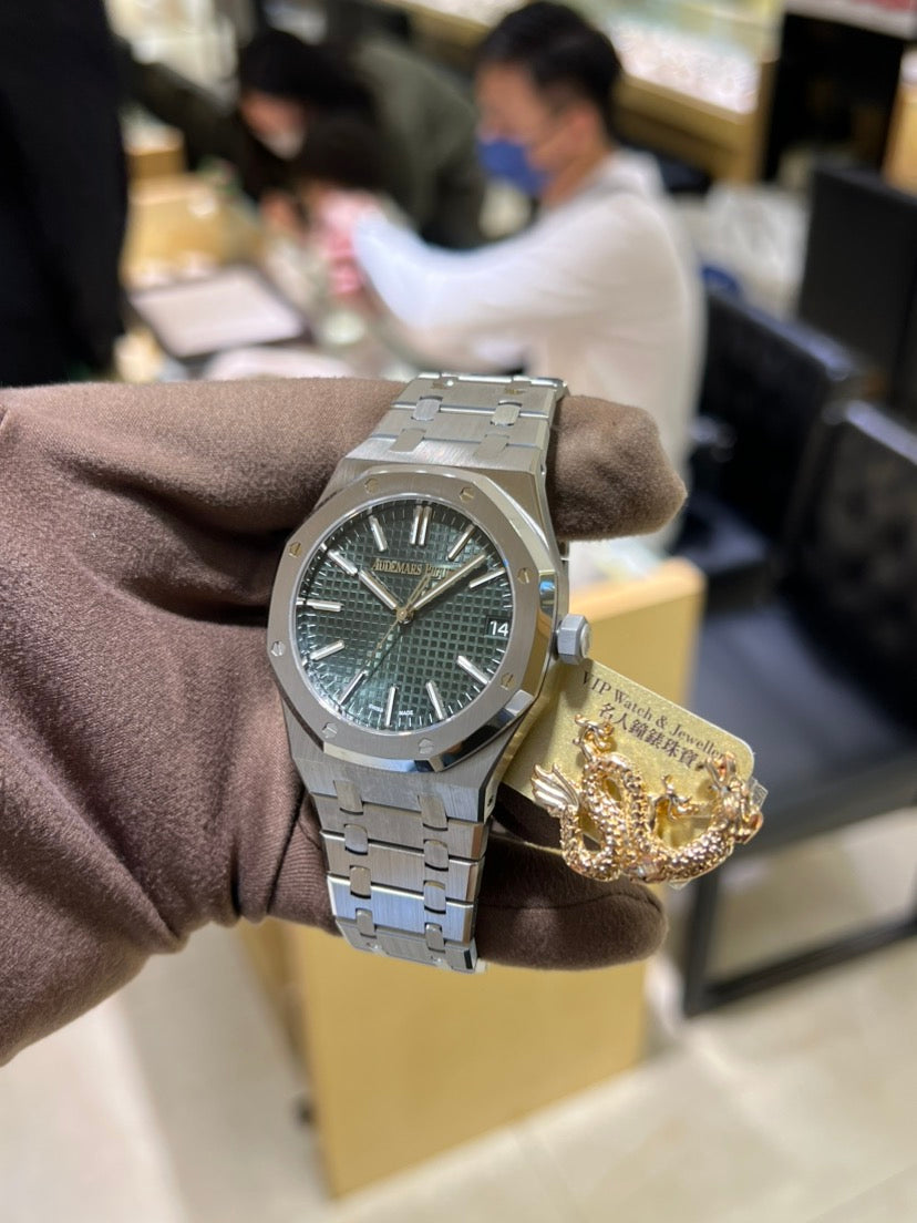 High-end luxury men's watches