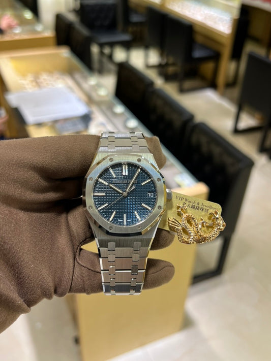 High-end luxury men's watches