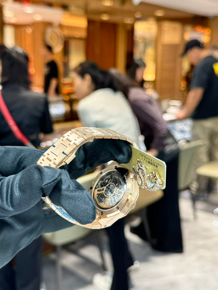 High-end luxury men's watches