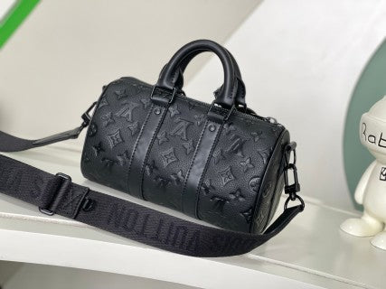 M20900 Black (embossed)