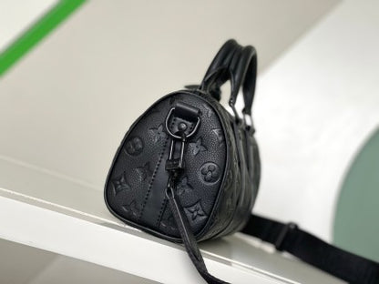 M20900 Black (embossed)