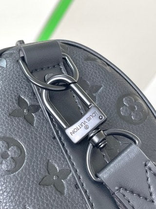 M20900 Black (embossed)