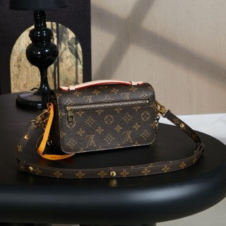 Exclusive first model M46279 [Super Grade All-Steel]