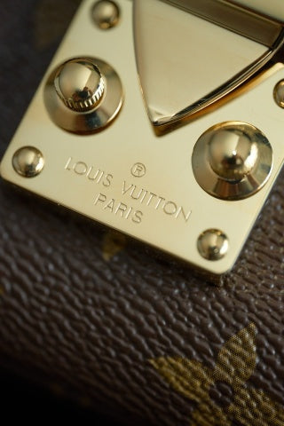 Exclusive first model M46279 [Super Grade All-Steel]