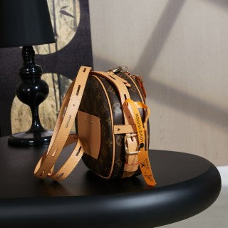 Exclusive first model M45647