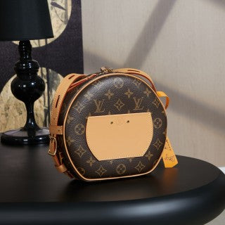 Exclusive first model M45647