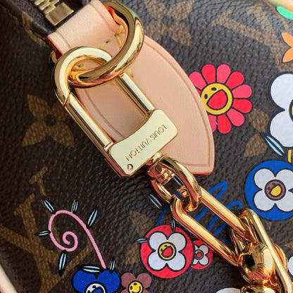 Fashion bags (LV bags and Gucci bags)