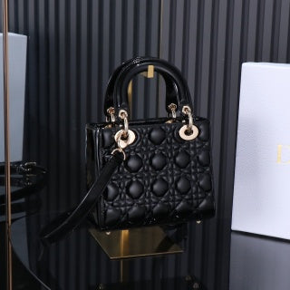 Original leather Lady Dior four-grid black patent leather